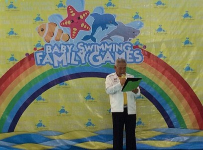 baby swimming family games_highlight 1