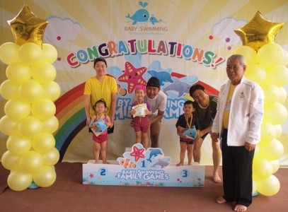 baby swimming family games_highlight 9