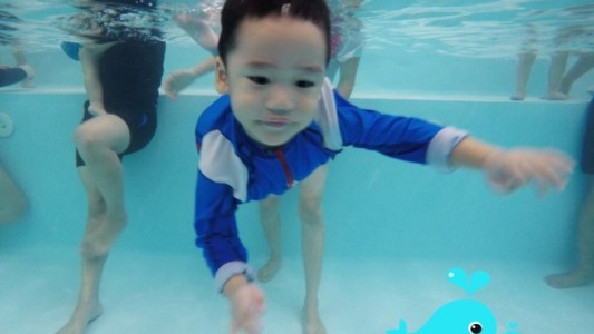 เด็กสามารถดำน้ำได้ตั้งแต่แรกเกิด