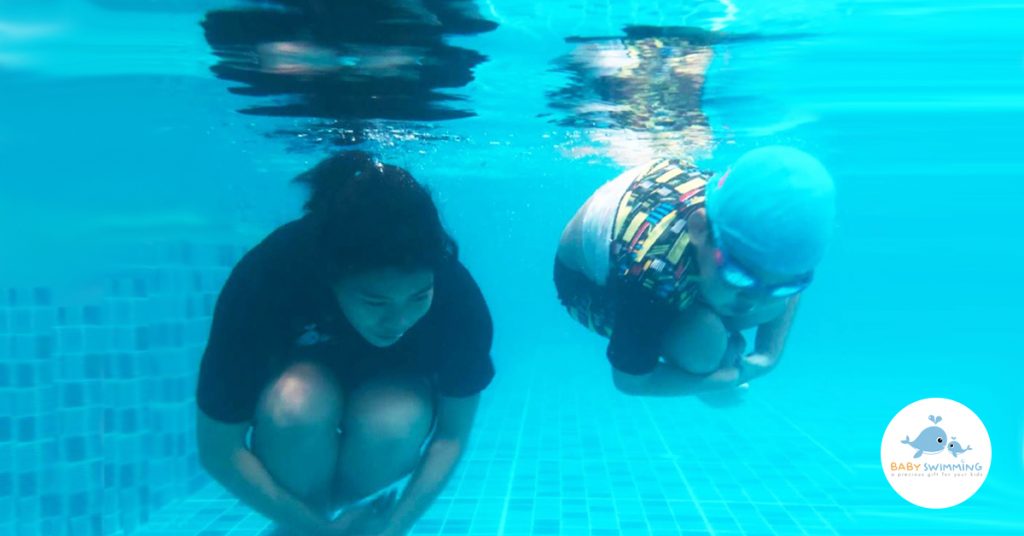 ครูสอนว่ายน้ำด้วยหัวใจ baby swimming