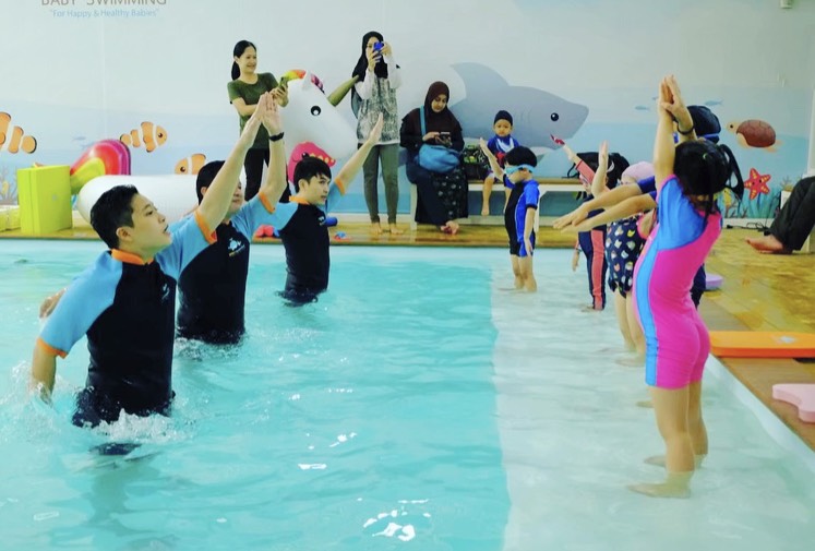 swimming private lessons bangkok